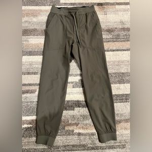 XS ABC Jogger Grey Sage Shorter 28in